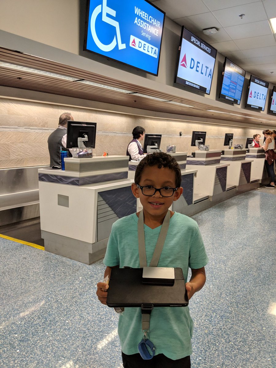 noahandshelby's tweet photo. @delta Thank you to all the Delta employees behind the scenes worldwide.  My son left his iPad on flight 2382 to Vegas today and 5 hours later we recovered it!  Love Delta Airlines!  #deltalostandfound #deltaairlines #ThankYou https://t.co/OyHFWp7wUy