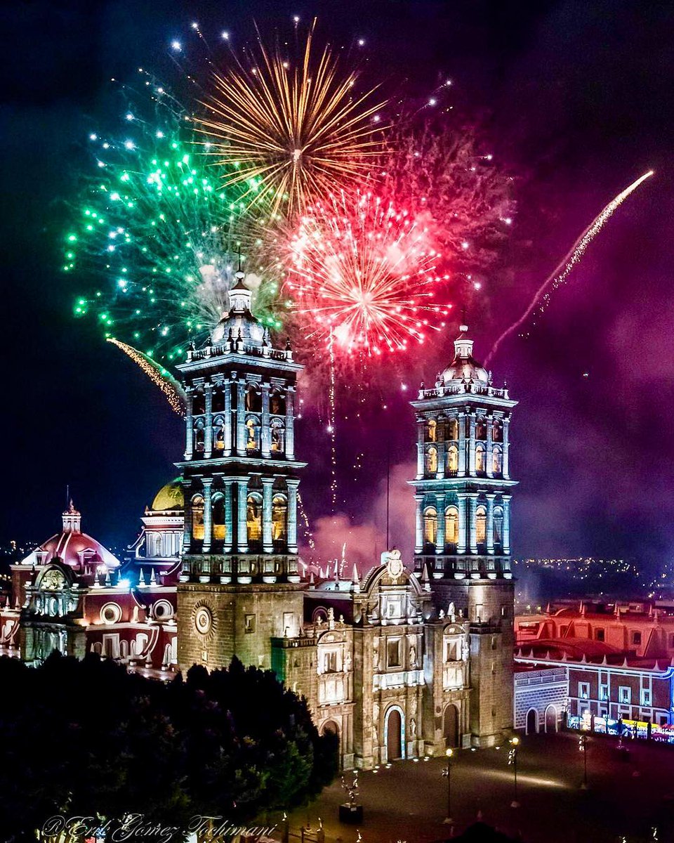 PueblaEsChula's tweet photo. TENEMOS ENCUESTA.

¿Cuál es su fotografía favorita de #PueblaDeNoche?

Voten por su favorita. #QuéChulaEsPuebla

Fotógrafos:

1.- dannychazari.
2.- gtochimani.
3.- seen.11
4.- pedro_berruecos. https://t.co/yGSHKfasdd