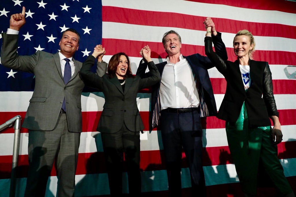 AlexPadilla4CA's tweet photo. Proud to join my friends @GavinNewsom and @KamalaHarris at a Get Out The Vote rally in the San Fernando Valley today to support #GavinForGovernor! Only 6 days till the June primary. https://t.co/FLRcy4EhVF