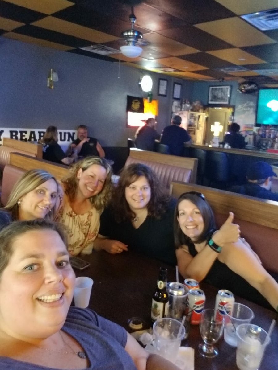 airalana24's tweet photo. We got rained out at the range but still hit up #wingnight at the #burghbar !! #womenweaponsandwings #laughtilyoursidehurts #garlicparmfordays https://t.co/ExjeDmLMVR