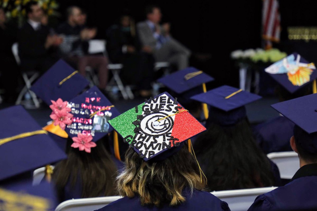 janicejackson's tweet photo. Congrats to @CMSA04’s Class of 2018! I know you’ll bring intelligence, drive and compassion to every place you go, as well as a spirit of positivity. Thank you for inviting me to your special day. https://t.co/5HsvKRP0Rj