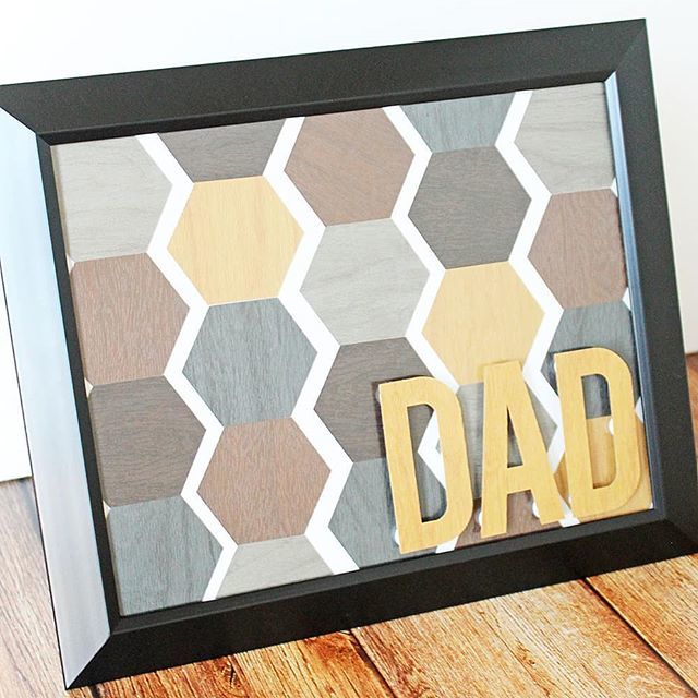LaurasCraftyLif's tweet photo. Make this hexagon frame for Father's Day using your @officialcricut machine and woodgrain faux leather.
#fathersday #laurascraftylife #giftidea #cricutmade #cricut #hexagons #fauxleather #woodgrain #dad #handmade #craftsblogger #crafts https://t.co/huMRpFrLC1 https://t.co/rOa9bQcEMB
