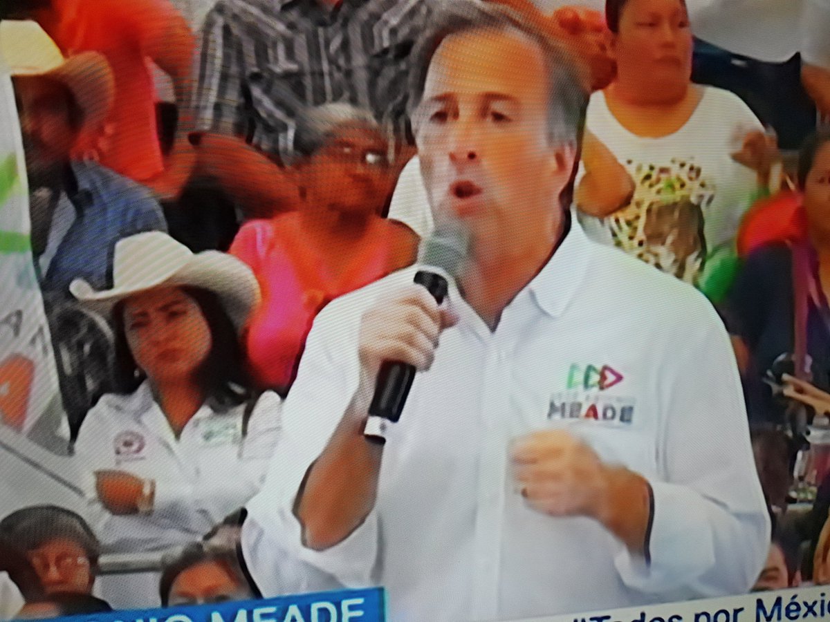 Tiene razón Meade, las policías comunitarias y las autodefensas no son la opción. Ya que ejercen la Ley como quieren y conveniencia. Los narcotraficantes se purifican al pasarse a las autodefensas como el abuelo. <a href="/CarlosTorresF_/">Carlos Torres</a> <a href="/AlanPonce_29/">Alan Ponce #SufragioEfectivoNoReeleccion</a> <a href="/LuzMariaChavez1/">Lucy Chávez 💜 🇲🇽</a> <a href="/carmen_olvera/">Carmen Patricia Palma Olvera</a>