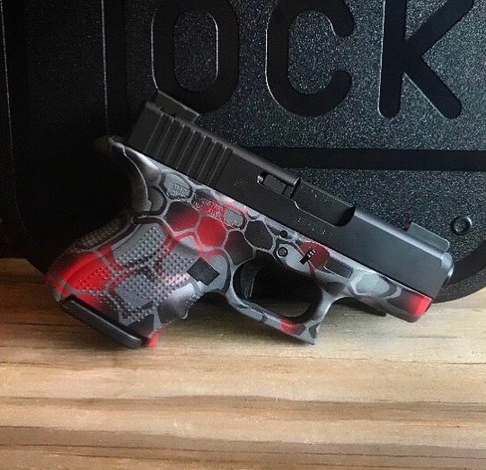 EricksonArmsLLC's tweet photo. Kryptek Glock 27 #glock #cerakote #kryptek #ericksonarms #40cal #glock27 https://t.co/5kLqmWryZ1