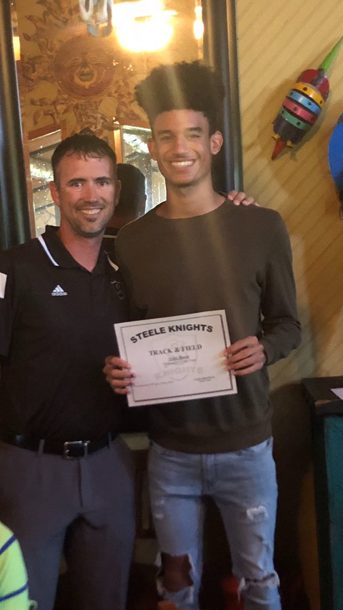 SK_Track_Field's tweet photo. Newcomer of the year, @itsB0omin #FLYWI https://t.co/tZSAakV4ok