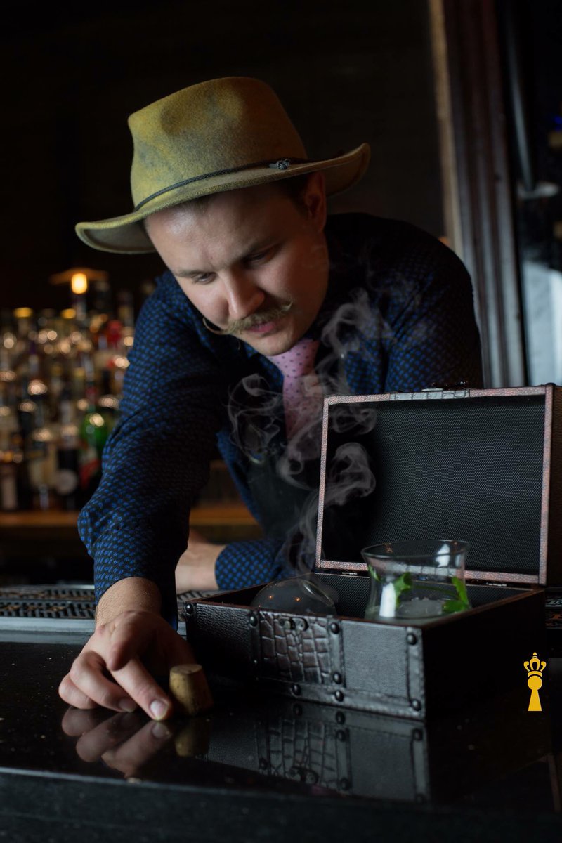 UNTITLEDYYC1's tweet image. When this new Cocktail Menu drops, the scene will never be the same

UNTITLED WEEKLY LINE-UP

THURSDAY - JAZZ AND BUBBLES - @justinetyrell &amp;amp; @timothonius 20% off bottles ALL NIGHT!

FRIDAY - @djsonidef 

SATURDAY - @djcsik &amp;amp; @yungninomusic NINO

Lights On - 7:00pm
#comingsoon