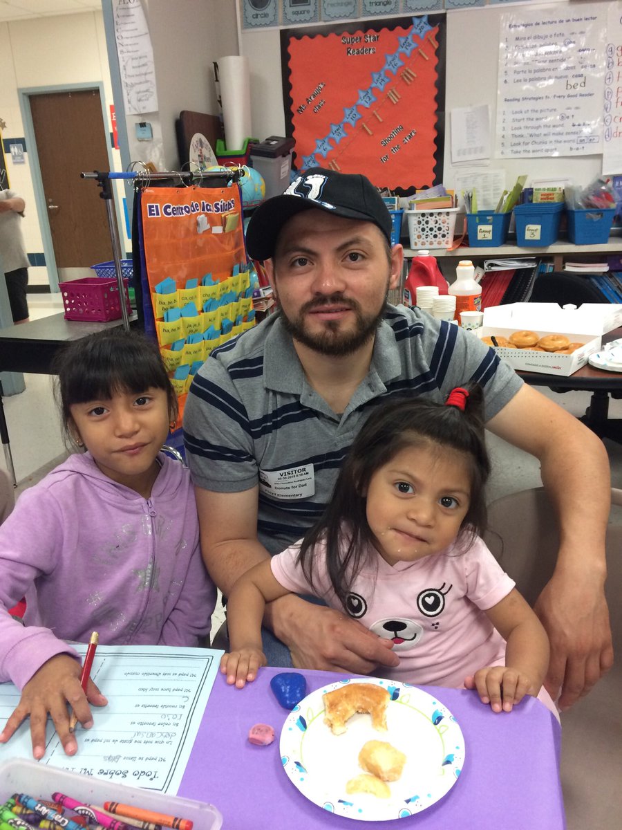 FloydElementary's tweet photo. 1st grade enjoyed DONUTS WITH DAD today! @FloydElementary @gabulosa #FloydES #falcons4life #makemaymarvelous https://t.co/6O8y1Ykyf1