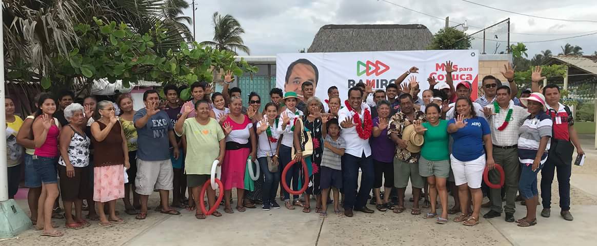 dontibu's tweet photo. Amigos de Playa Azul Respaldan las propuestas del Lic. Ramiro Ávila Morales @Ramiroavilamo @Gloria_avgm @marcotulio10ho1 #Ram2018 #VamosaGanar https://t.co/36cJZZbBu3