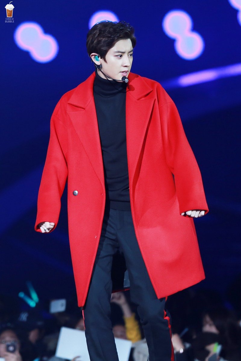 parkcyarchive's tweet photo. Chanyeol in red is such a blessing https://t.co/gHTWcIKpG9