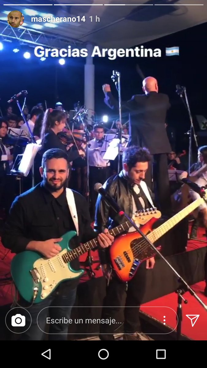 🏆#MUNDIALxLA990🇷🇺
-<a href="/NestorTedesco/">Nestor Tedesco</a>, director de la orquesta de aeropuertos:"La despedida de hoy era sorpresa para la #SeleccionArgentina. Fue una despedida linda, emotiva y se vivió una energía especial. Lo disfrutaron mucho. El himno es algo que vincula a todos los argentinos"