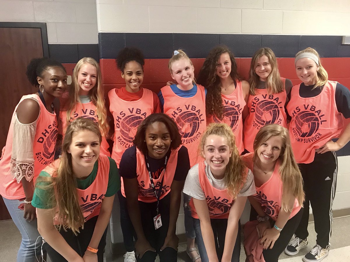 Dawsonvball's tweet image. 1st Annual Dawson Volleyball Bootcamp Survivors! These girls show tremendous grit, perseverance and leadership 💪🏼❤️ #bringon2018 #likeaboss
