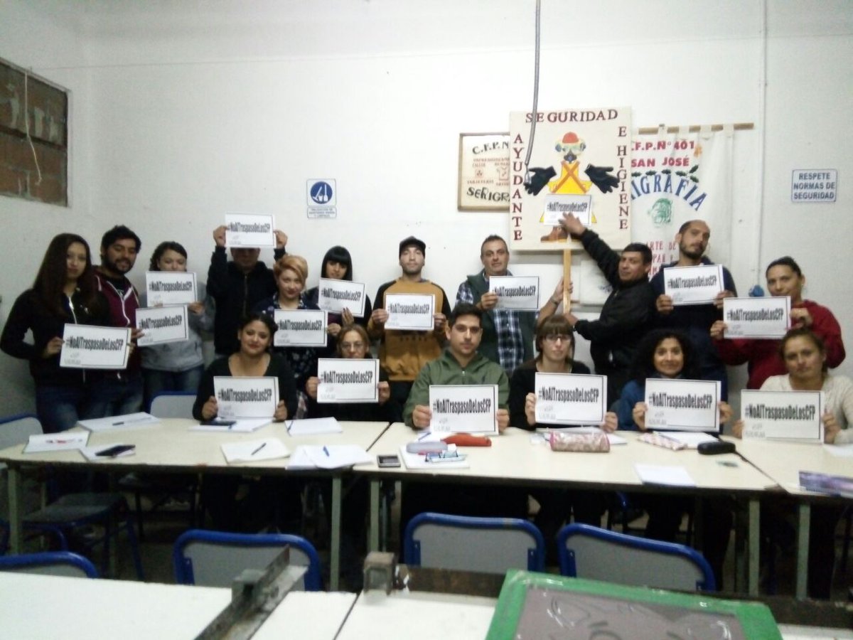 Margra22Mariela's tweet photo. @minutounocom @C5N @cronicaweb «La educación no es un instrumento infalible (ninguno lo es), pero es el más precioso de todos. Tal vez sea el único». J.L. Borges. #NoAlTraspasoDeLosCFP https://t.co/YVKZjoUv8p
