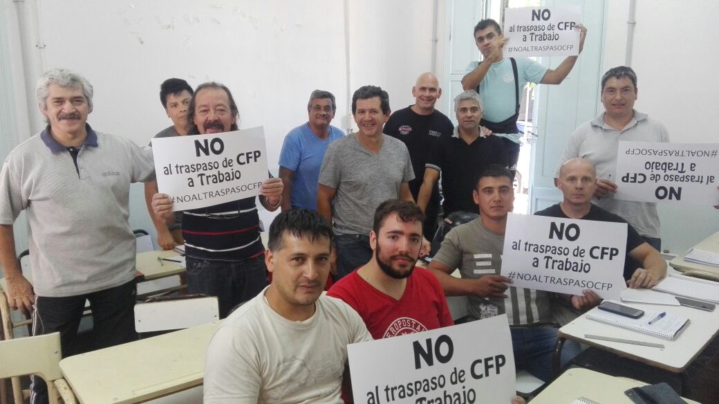 Margra22Mariela's tweet photo. @minutounocom @C5N @cronicaweb «La educación no es un instrumento infalible (ninguno lo es), pero es el más precioso de todos. Tal vez sea el único». J.L. Borges. #NoAlTraspasoDeLosCFP https://t.co/YVKZjoUv8p
