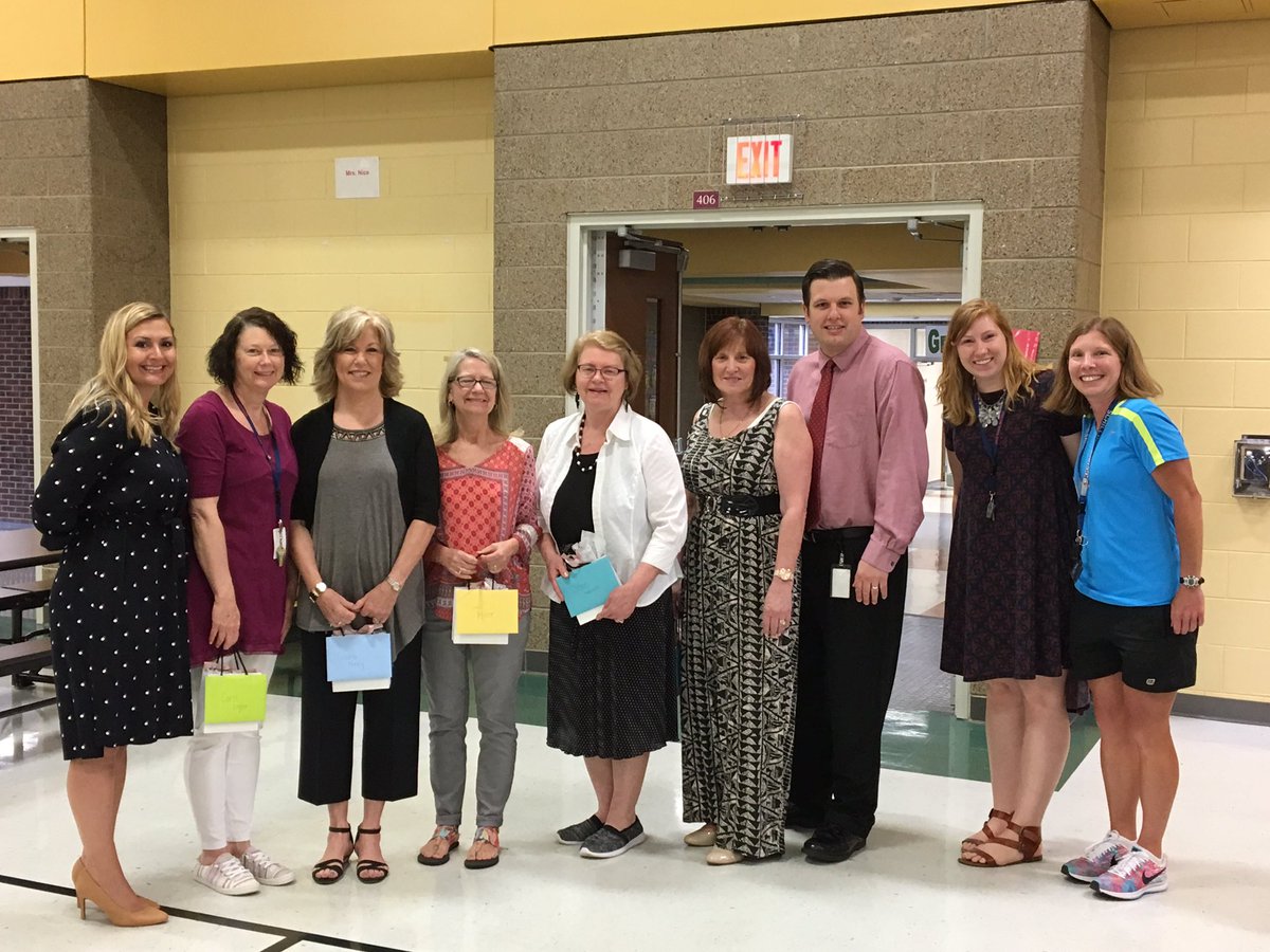 Schilling33C's tweet photo. Congratulations to all the teachers retiring this year at Schilling! We appreciate all that you have done for students over the years! #33cpride #ljspride https://t.co/vmu9qeF6Du