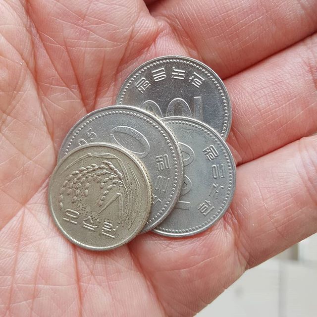 HONGJOONG's tweet photo. 길이 있는곳에 뜻이 있다.
하루에 750원 줍기

#동티모르 #EastTimor #동전모아 #인재양성 https://t.co/up7YIrNKr4 https://t.co/qwEawRmbnY