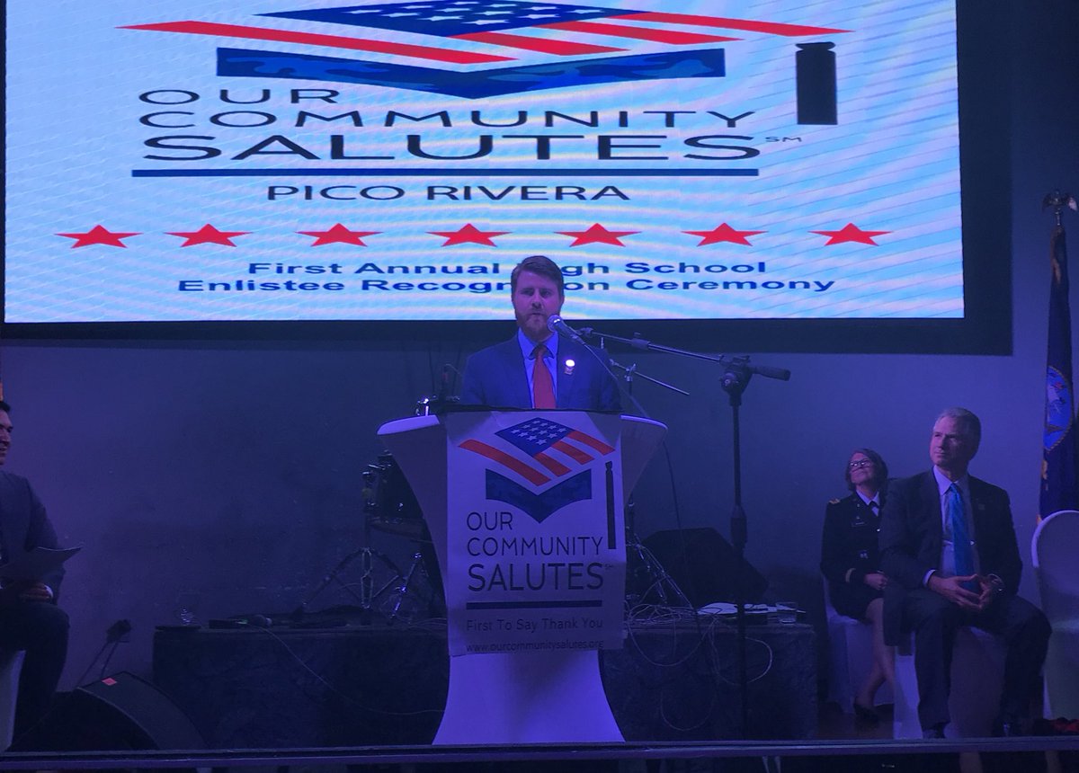 usarec's tweet image. #USAREC Community partner @JaredSLyon, CEO of @studentvets,  joined the list of guests that took their time to honor the young men and women of Pico Rivera, CA who have made the commitment to serve in the armed forces. #ArmyTeam #StudentVets