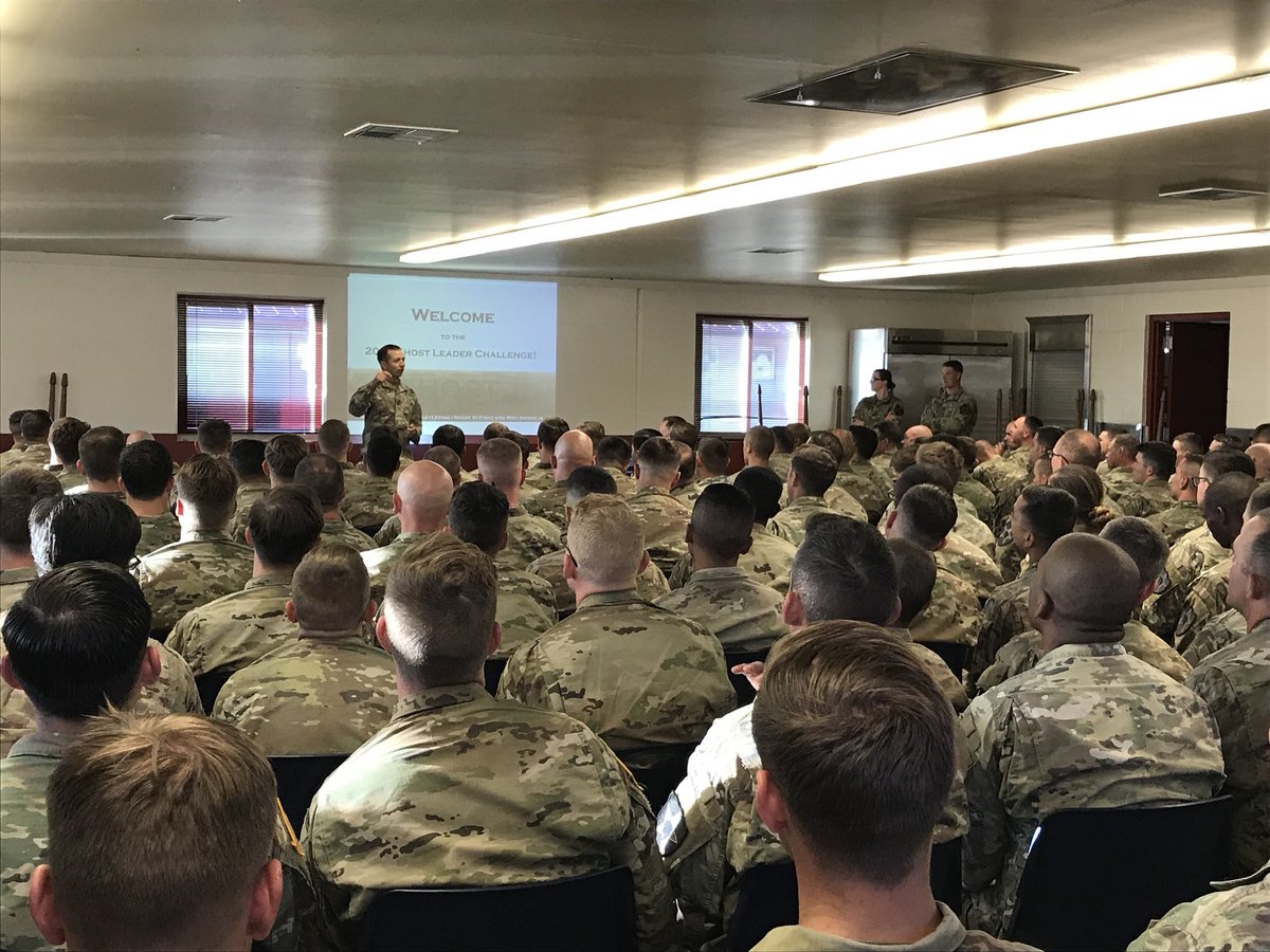 1_23IN_CDR's tweet photo. @1SBCT_Ghost CDR & CSM brief the Platoon Leaders & up at the start of Ghost Leader Challenge at @camprileaorng. They also awarded the Best Ghost winning team, from Patriots. Great job, Ghosts! https://t.co/Mv9y9vmo0G