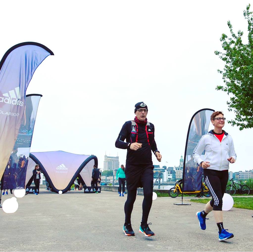 SignusOne's tweet photo. ‘Run The Golden Hour’ with Adidas. #adidasrunning #runthegoldenhour #brandexperience #signus #signusone https://t.co/WqmTDbCna1