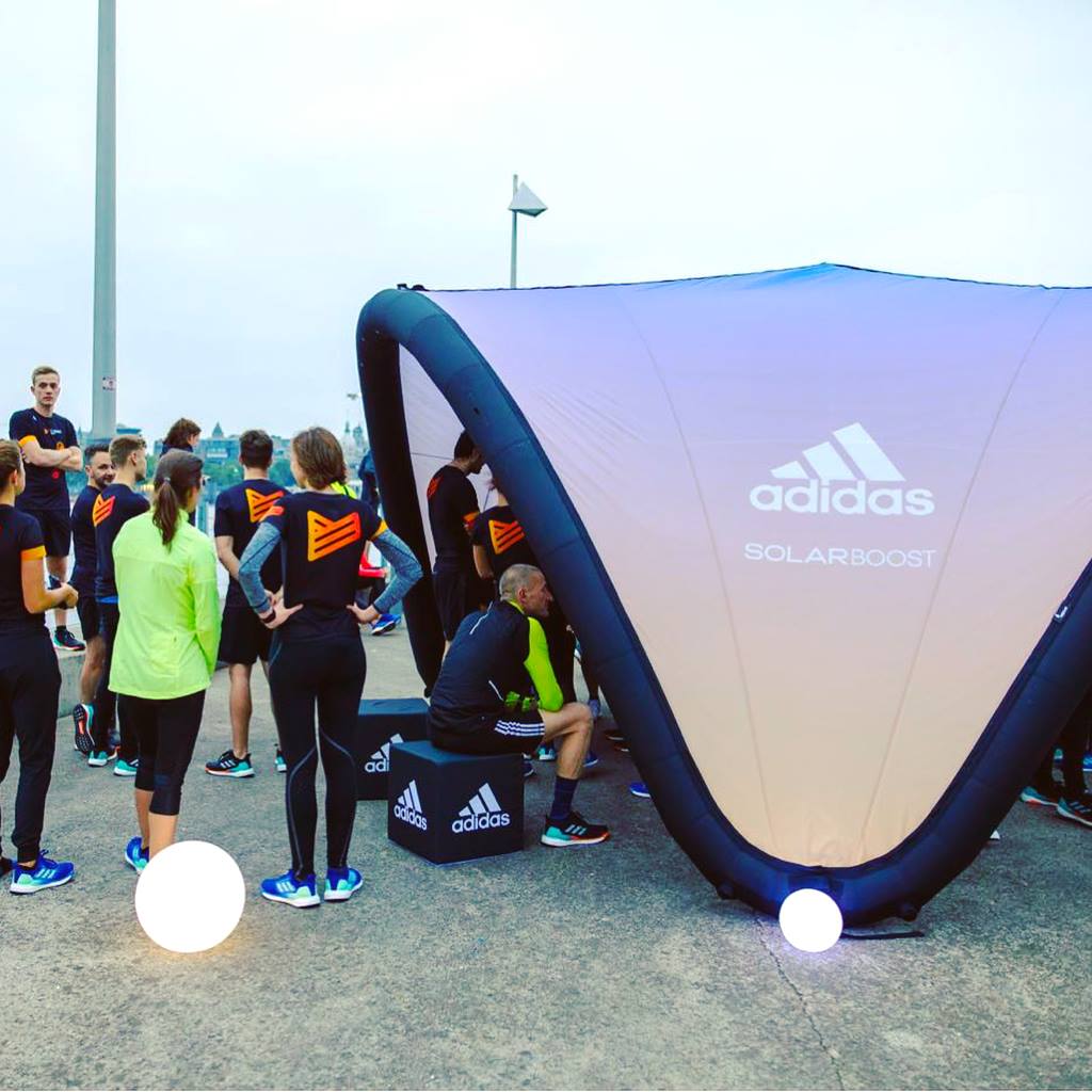 SignusOne's tweet photo. ‘Run The Golden Hour’ with Adidas. #adidasrunning #runthegoldenhour #brandexperience #signus #signusone https://t.co/WqmTDbCna1