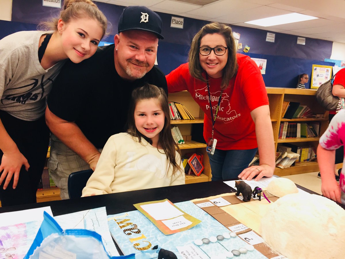 andreafilip's tweet photo. Today celebrated 13 yrs of holding The Michigan Marvels Museum. It never gets old to me and the pride &amp; excitement from my students is what guarantees year # 14 will happen next yr. Today completed both of my own girls MI Marvels journey. ❤️#FraserFamily #grateful #traditions https://t.co/YPt5LDg3aE