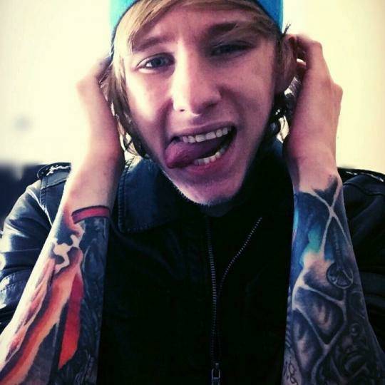 Phoenixsohma's tweet image. 🙌 YASSS It's time for a great show CosmicKing(CF)🌕:#CastleG#CastleGi
liveme.com/share/index_li…