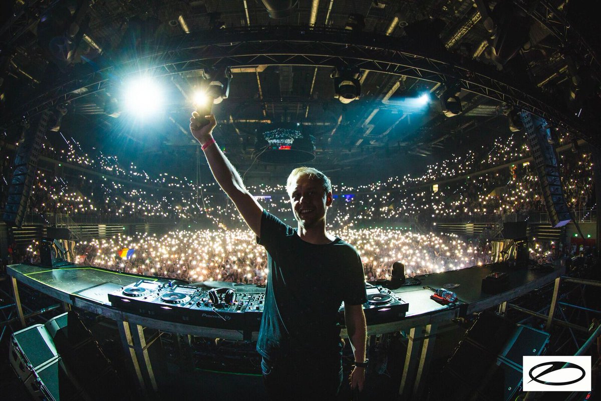 Armada's tweet photo. It's a wrap!π But not to worry, you can tune in this Thursday for #ASOT866, see you there! #ASOTPL #ASOT850 https://t.co/yiswcmvzp7