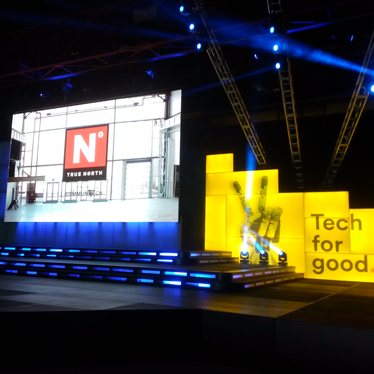 DeepSubconsci's tweet photo. Tremendous to be a contributor to True North! @Communitech @DeepSubconsci #techforgood #TrueNorth18 https://t.co/57FdH6e3DE