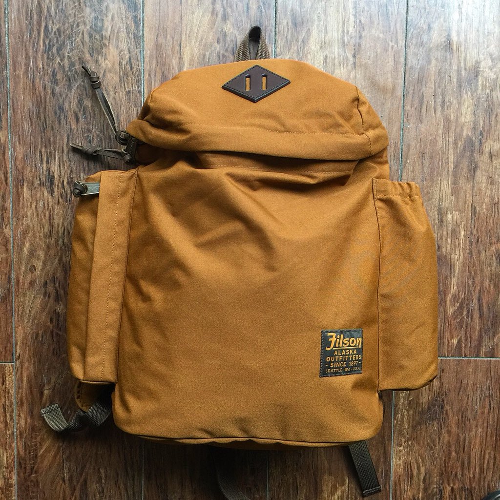 hts_rs's tweet photo. FILSON "FIELD PACK"
BROWN
#filson #fieldpack #デイパック #リュック #mensstyle #mensfashion #menscasual #フィッシング #ハンティング #アウトドア #トレッキング #キャンプ #tokyo #二子玉川 #hometownstoreriverside https://t.co/qMVOJLg7nx