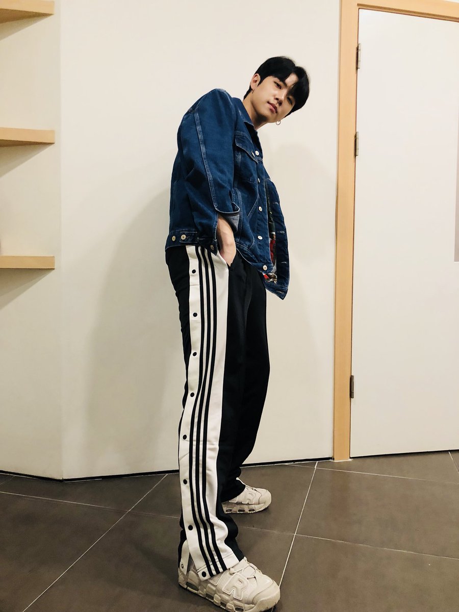 KDH_official's tweet photo. [#김동한] 이제 원본 올려야지ㅋㅋ😛 https://t.co/cIOIKnEWEK