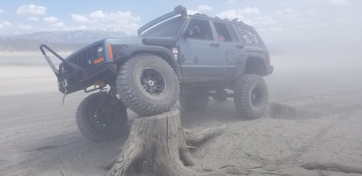 valskithefirst (@galanov3) on Twitter photo 