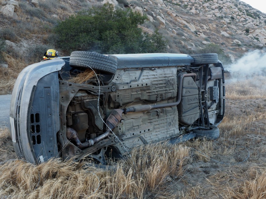 LakesideFire's tweet image. Interesting call: vehicle rollover; occupant(s) gone on arrival; engine still running; radio on. Just when you thought you had seen it all! @SDSOLakeside and CHP assisted. #Engine2