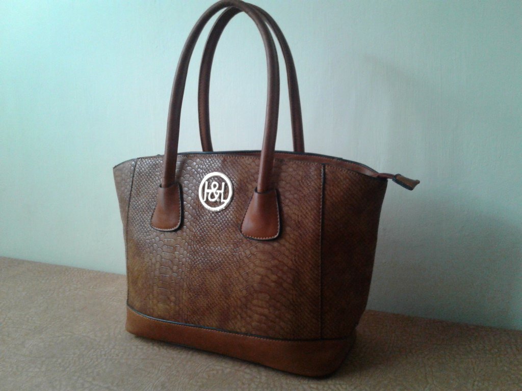 GLink593's tweet photo. Carteras de mujer. Envíos a todo el país WhatsApp: 09*9*8-2*0*6*0*4*9 #Quito #Ecuador #Guayaquil #Cuenca #Latacunga #Ibarra @DonDatosEc @EcuProm https://t.co/qAJjHGxc1q