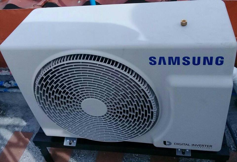 SPLIT TYPE AIRCON INVERTER/ FREE INSTALLATION/ 

STANDARD RECTANGLE DESIGN 
1.0HP-AR09MVFHH = 24,000
1.5HP-AR12MVFHH = 27,000
2.0HP-AR18MVFHH = 36,000
2.5HP-AR24MVFHH = 40,000

WARRANTY 
10YEARS COMPRESSOR/1YEAR PARTS &amp; SERVICE
CASH ON DELI VERY 
CALL 09457814405