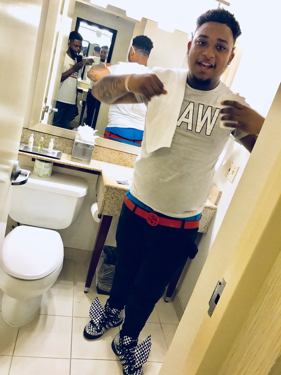 KvpSnow's tweet photo. lls $ Call me https://t.co/xjGn1JbnfY