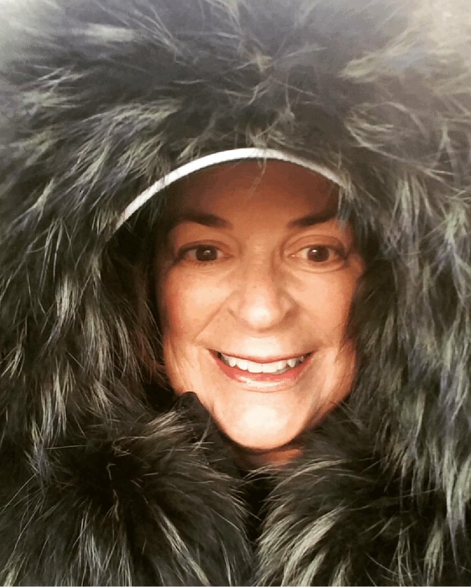 serenity67's tweet photo. In case there is ANY question about how cold it is tonight at the ballpark! #Athletics #HellaCold #AtTheColiseum #RootedInOakland https://t.co/OjaSf7A0L7