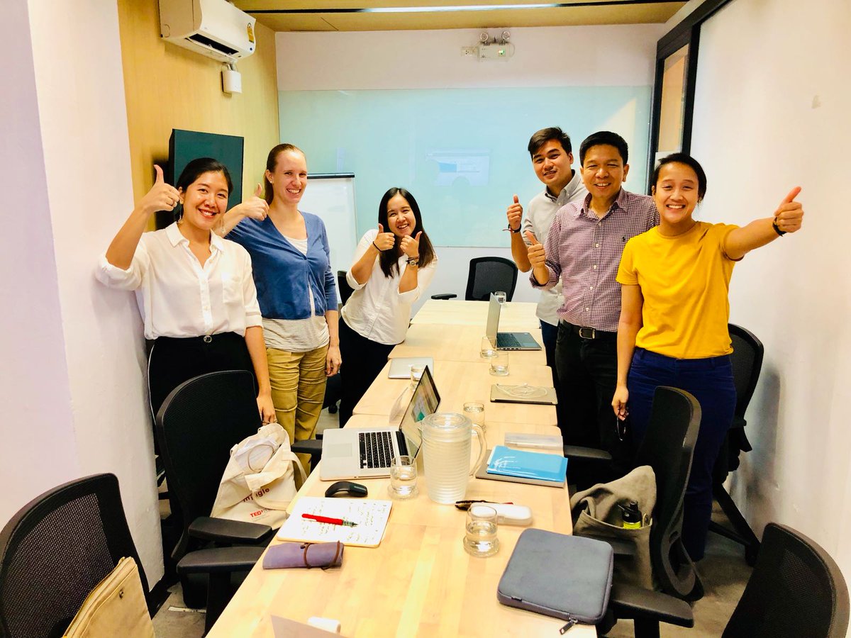 LearnEd_thai's tweet photo. Updating some exciting news to our partner #EpicFoundation. Learn Education received ~3,000 enrollments from Thai teachers to our online course within 1 day: https://t.co/T04jHXNifW. This is our very first attempt for online learning to teachers! #socialenterprise #Epic https://t.co/zi9e8cVgSn