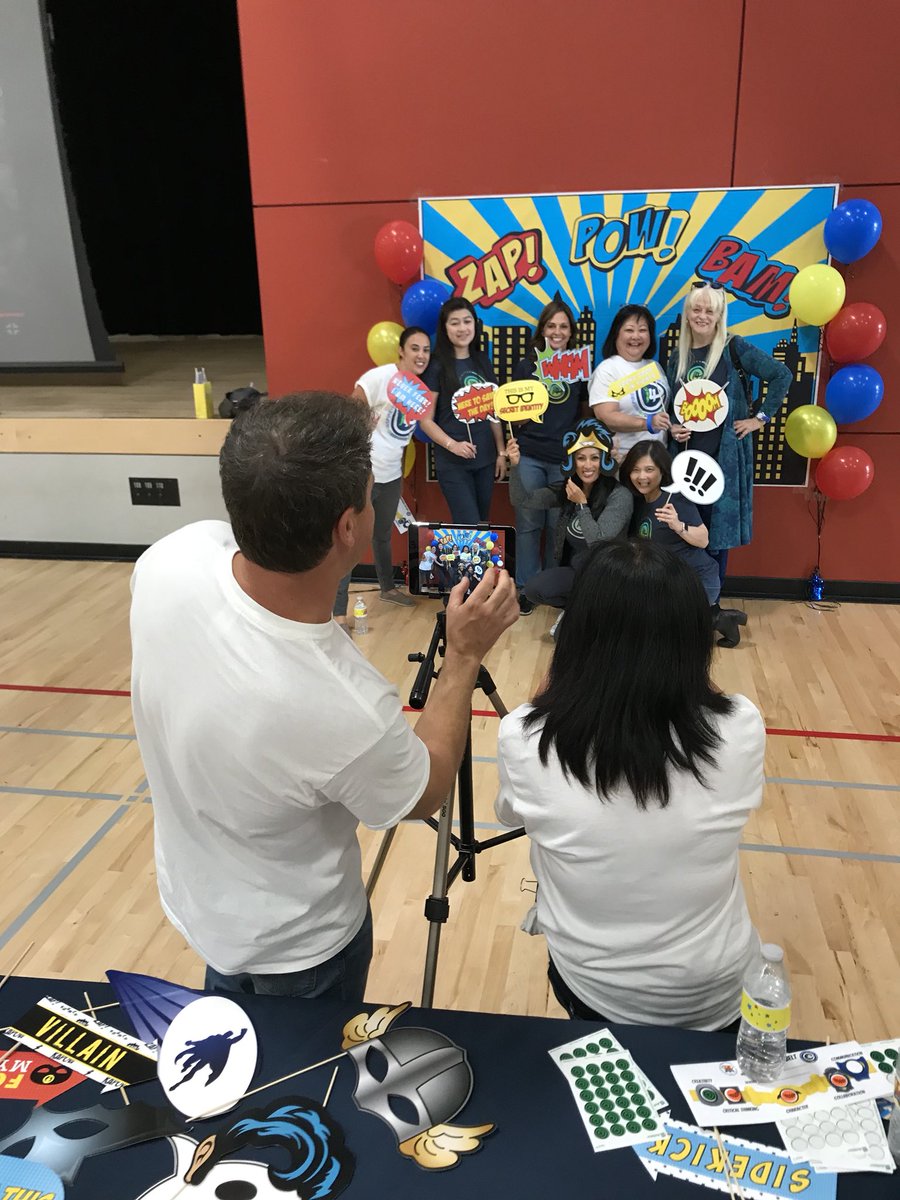 Making great memories at the #i4Showcase2018 ! The Superhero-themed photo booth gave @westminstersd teachers a fun way to show off their super powers 🤳