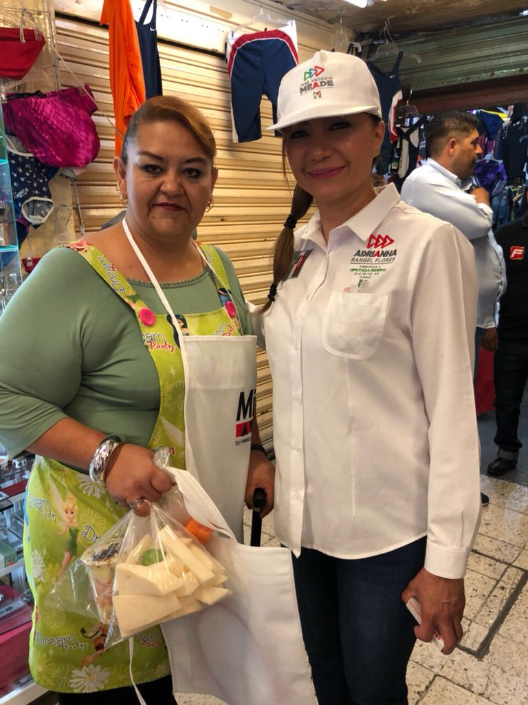 adyreganR's tweet photo. Le estamos entrando con todo a #barriobravo #Tepito merece un cambio. #respeto y #dignidad para quienes trabajan por llevar comida a sus mesas. Gente buena y trabajadora en el #barrio. #Elecciones2018
#Distrito8FederalCDMX
#DelegaciónCuauhtémoc
#DelegaciiónVC
#CDMX
#YoconMeade https://t.co/jyATgp8zDs