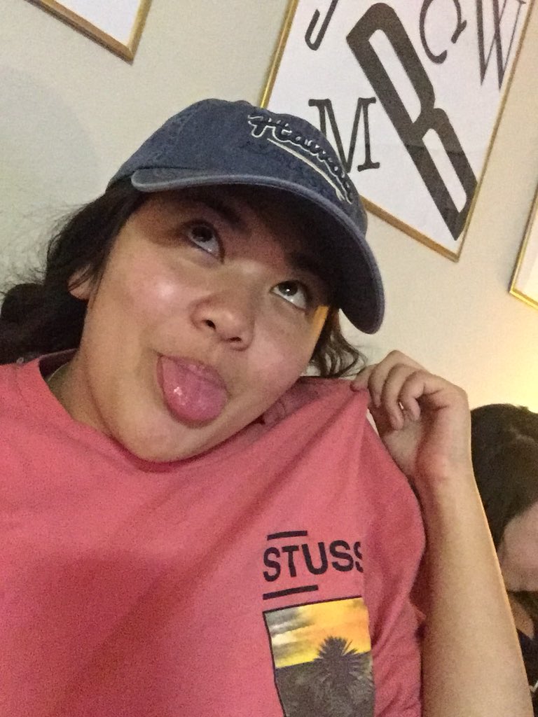 bbcarolz's tweet photo. This shirt really brings out the pink in my eye... #getit #pinkeye #ahhahahahaha https://t.co/6KwHY1d93f