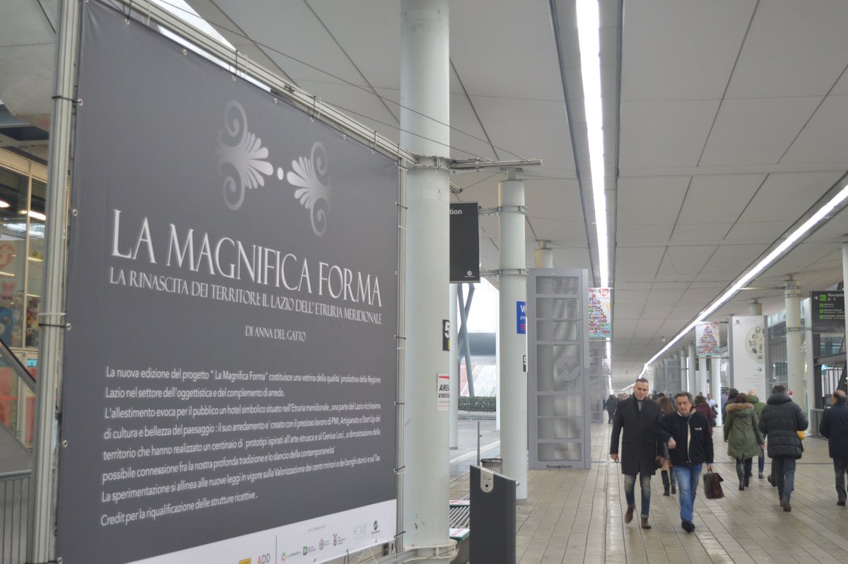 FieraMilanoSpa's tweet photo. #siamocontrari a chi ne parla male... della nebbia. Questa di Milano è una gran nebbia, simpatica, affettuosa, cordiale. #CarloCampanini
Raramente se ne vede #lamagnificaforma, se non qui @homimilano
#tbt #HOMI18, aspettando #HOMInext
https://t.co/v65n3GtW5r https://t.co/J4UFqP4JVx