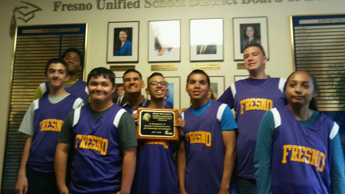FHSUnified's tweet photo. Your Warriors got recognized as champions tonight at the @fresnounified board meeting! The kids had a blast this season and look forward to next year 💛🏀💜 #warriornation #unifiedbasketball #WarriorPride @The_FHS_Daily @fresnowarriors @FUSD_Athletics https://t.co/s8b1oXsrsf