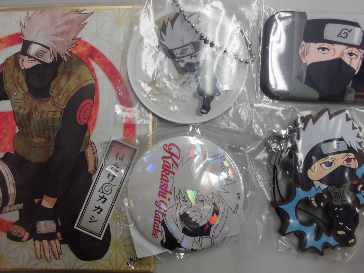 K Books キャラ館 ジャンプ A Twitter 入荷情報 Naruto カカシ先生のグッズが入荷しました マスクの下の素顔が見えそう Kbooks ナルト はたけカカシ