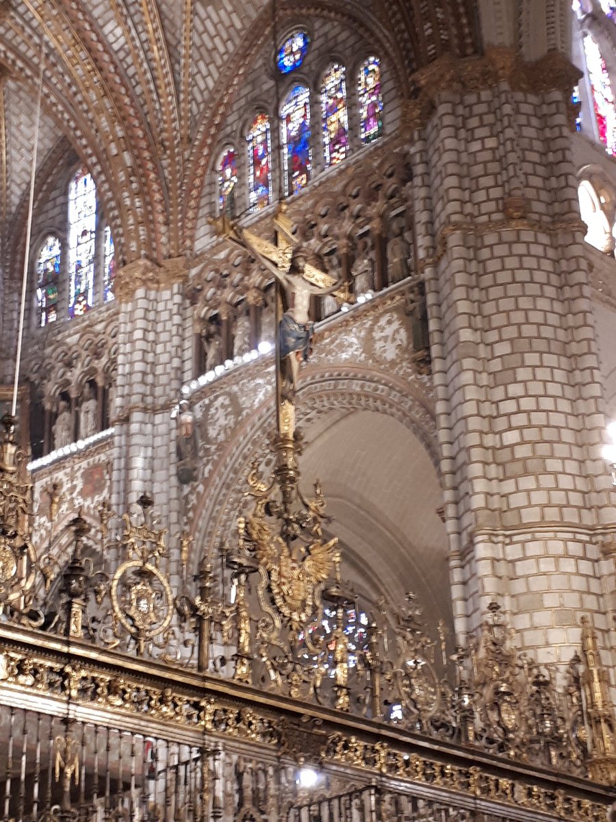 Toledo celebra su Misa del Corpus y a continuación comenzará la procesión.
