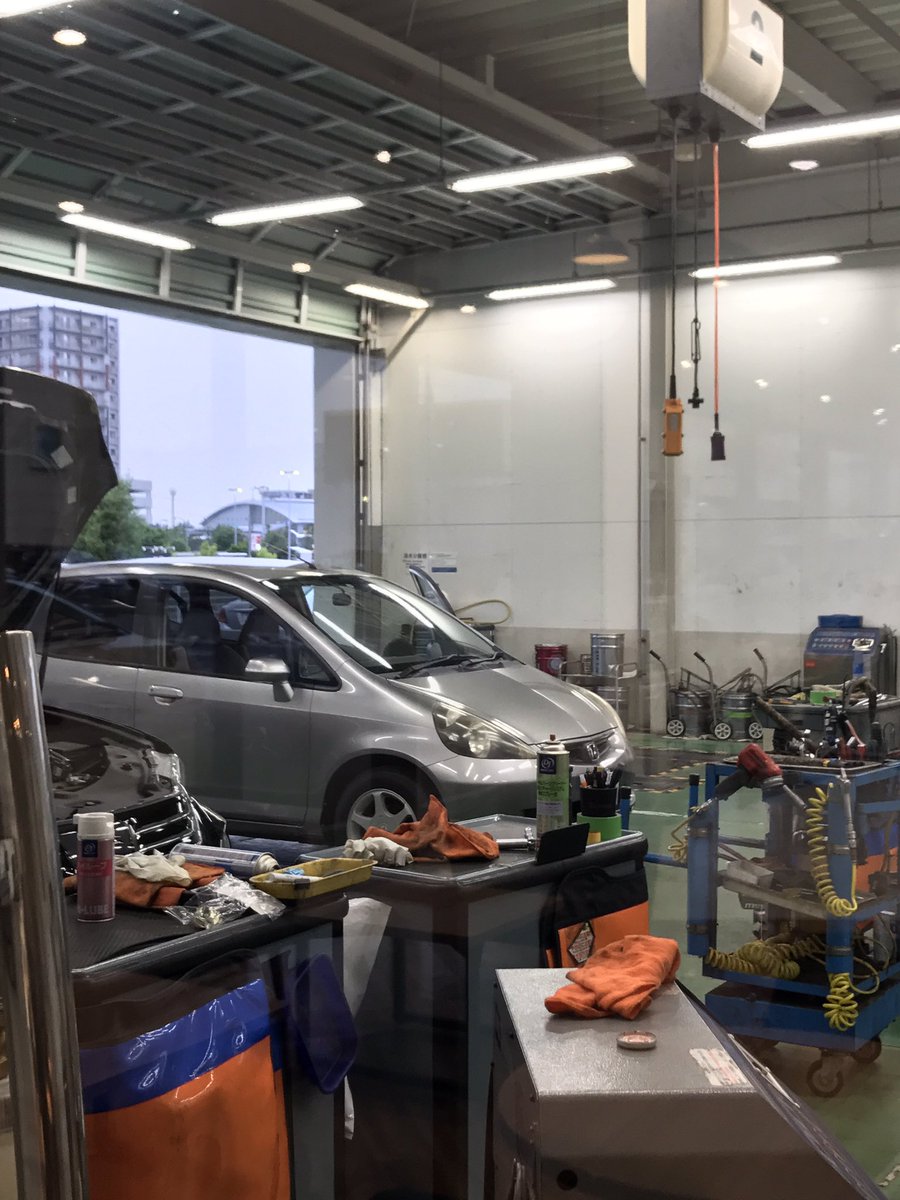 森 裕紀 エアコンの内部洗浄 エバポレータークリーナーを施行しに茨城トヨペットに来ました ホンダの車だとトヨタ入りにくいです