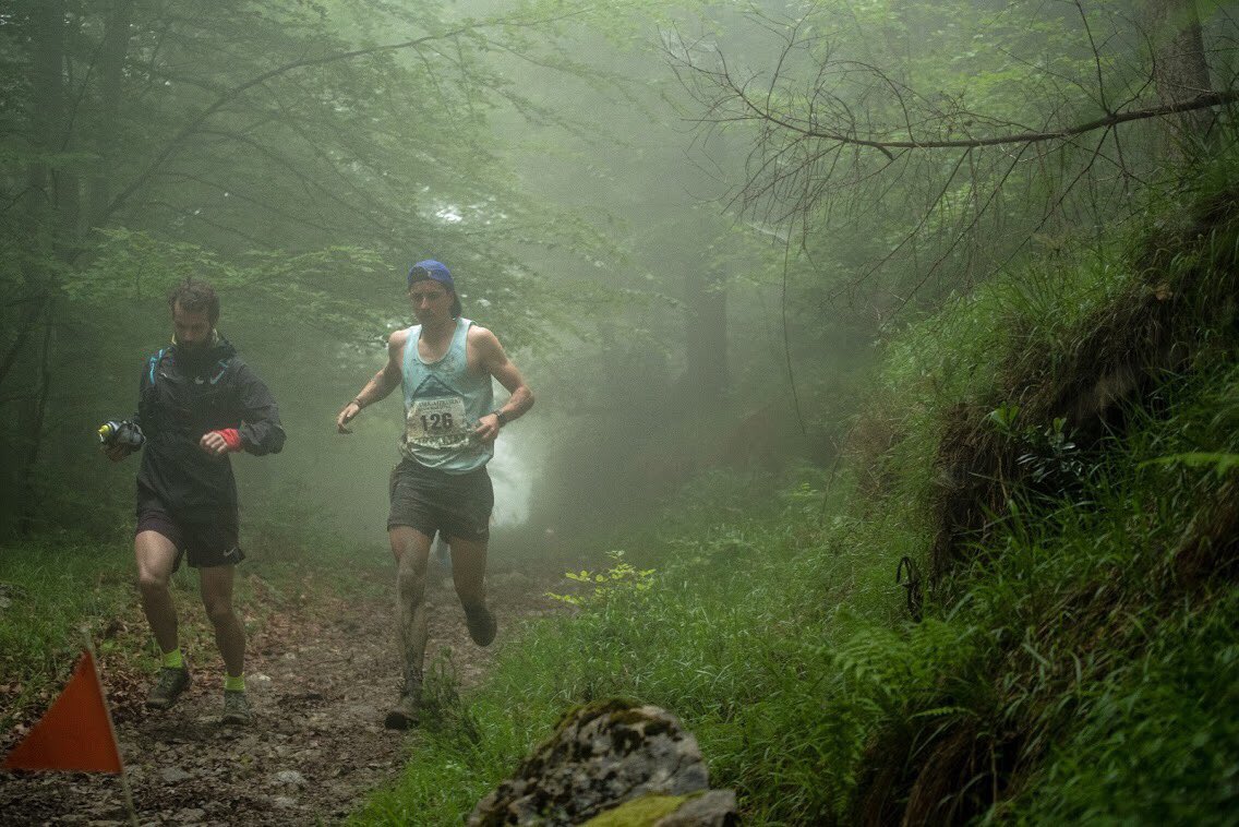manu_lolo's tweet photo. Asistencias magnetotermicas ! ! 
@wildtrailproject @niketrail.running 
.
.
.
.
. 
#zegama #zegamaaizkorri  #niketrail #nikerunning #wtproject #wildtrailproject #wtp #magnetotermia #trailrunning #run #freetrailrun #trailrun #trailrunner #running # 📷 @oriol_batista @jsaragossa https://t.co/8et9DazFON