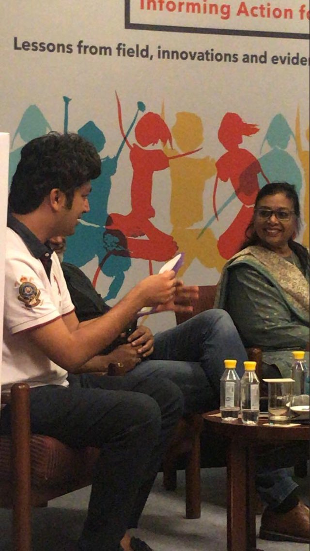 GirlIconFellows's tweet photo. ' I have never held a pad, can I hold one right now' Chintan Ruparel @terriblytiny @dasra 
#NoMoreLimits https://t.co/w6ZxVk3wQB