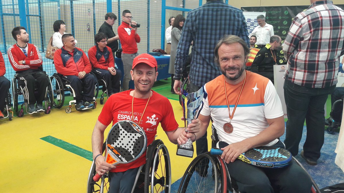 CastiRufi's tweet photo. Estaremos realizando Exhibición en el III Circuito de Padel de La Fundación Atlético de Madrid el próximo 8 de Junio en el complejo deportivo de Somontes. @StarVie #ClubdePadelDamm #VíctorCarreton #Carefisioterapia #EstrellaDamm #FundacionDamm #Munichsports https://t.co/rOpp71Xle9