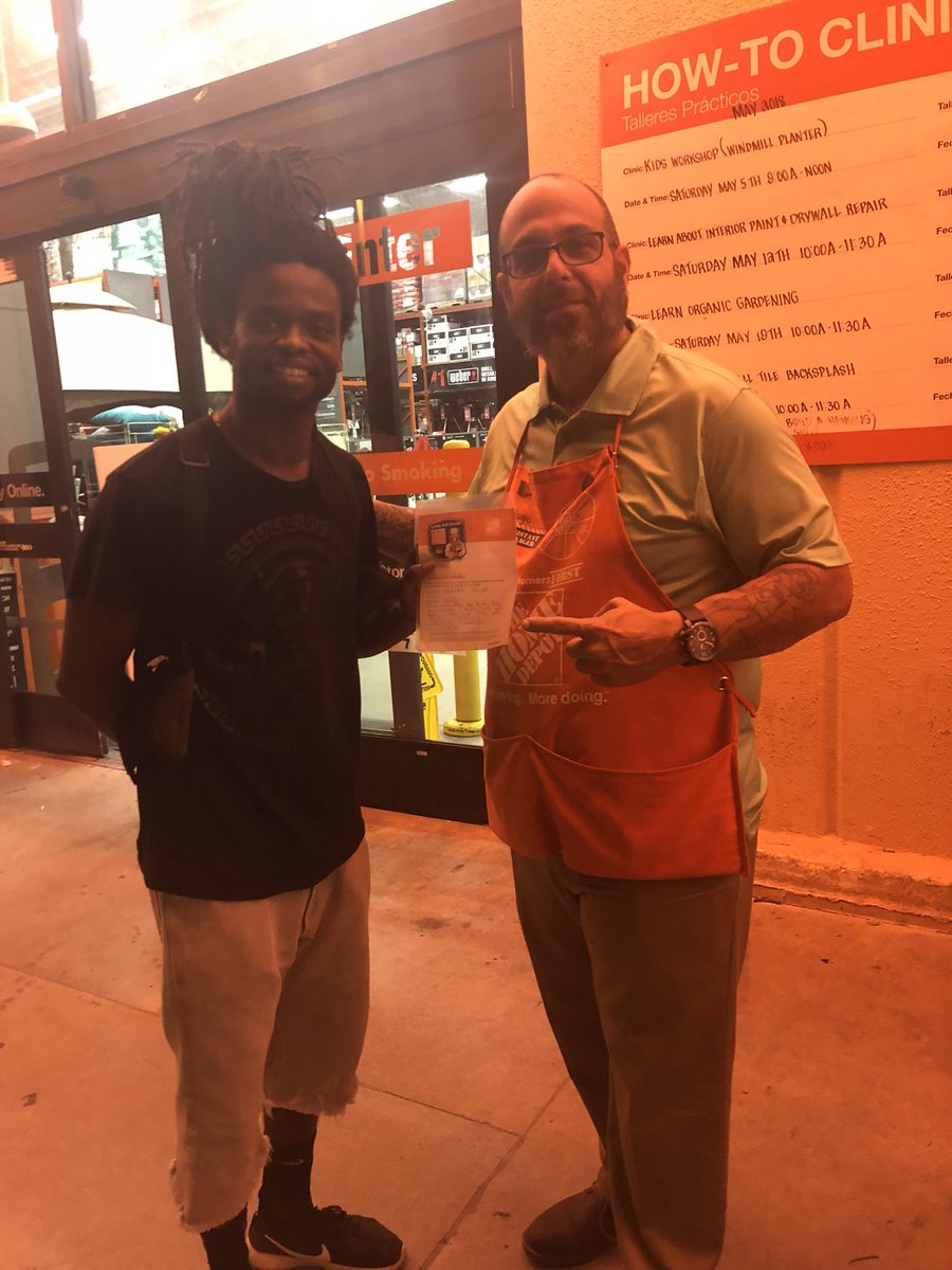 hugoHDepot's tweet photo. I am blessed with the BEST freight team. But these three guys go above and beyond daily. After they finish Dept  21,22,24 they help out in other depts. #lovemyjob. #207STRONG. #webleedorange. #DIST84. Thank you team !!!!! https://t.co/b2B0j1PySx