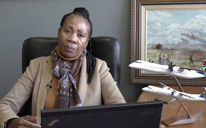 ewnupdates's tweet photo. [WATCH] SA Express CEO comes clean on R2.4bn fuel deal https://t.co/CO1nL0gYkq https://t.co/BXdpzQE5Us
