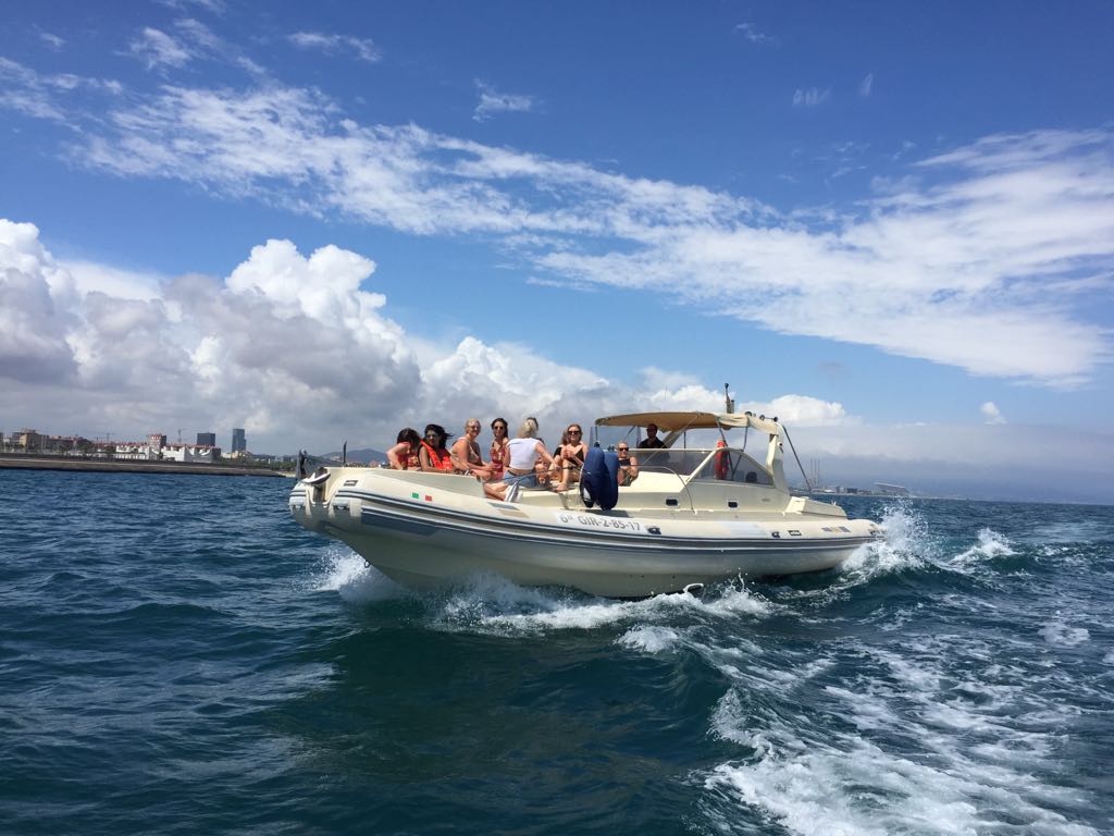 Bcnwatersports's tweet photo. GIRLS JUST WANNA HAVE FUN 😄#Girls #Powerboat #Sailing #Mediterraneansea #Barcelona #Barcelonawatersports https://t.co/S2McVePrNp